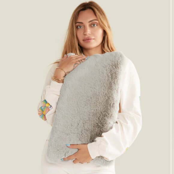 UnHide SQUISH Small Silver Pillow NWT - Picture 1 of 11